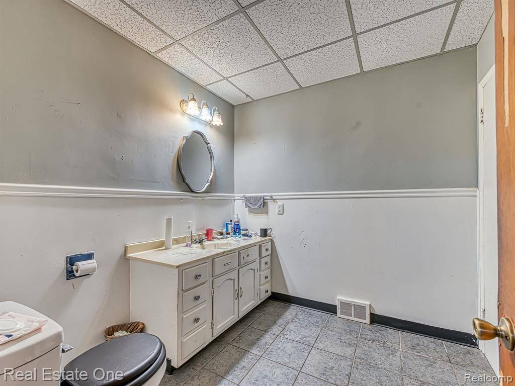 411 E Front Street, Monroe, MI 48161 — Photo 11