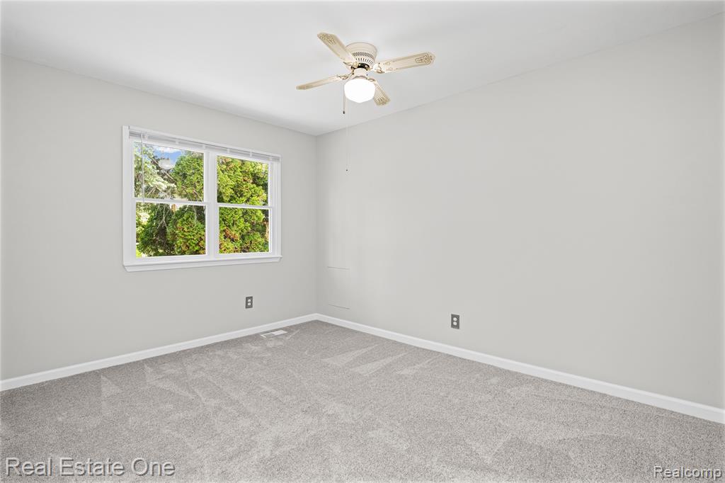9503 Edward Drive, Brighton, MI 48114 — Photo 32