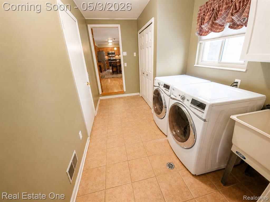 4656 Desert Bridge Court, Highland, MI 48356 — Photo 18