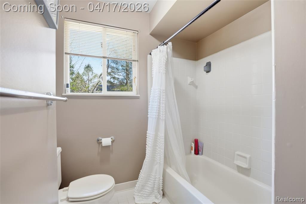 4201 Berryhill Court, Waterford, MI 48329 — Photo 24