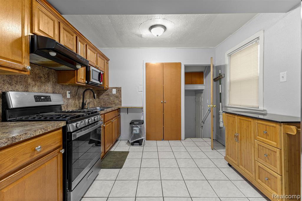 7702 Kendal Street, Dearborn, MI 48126 — Photo 13