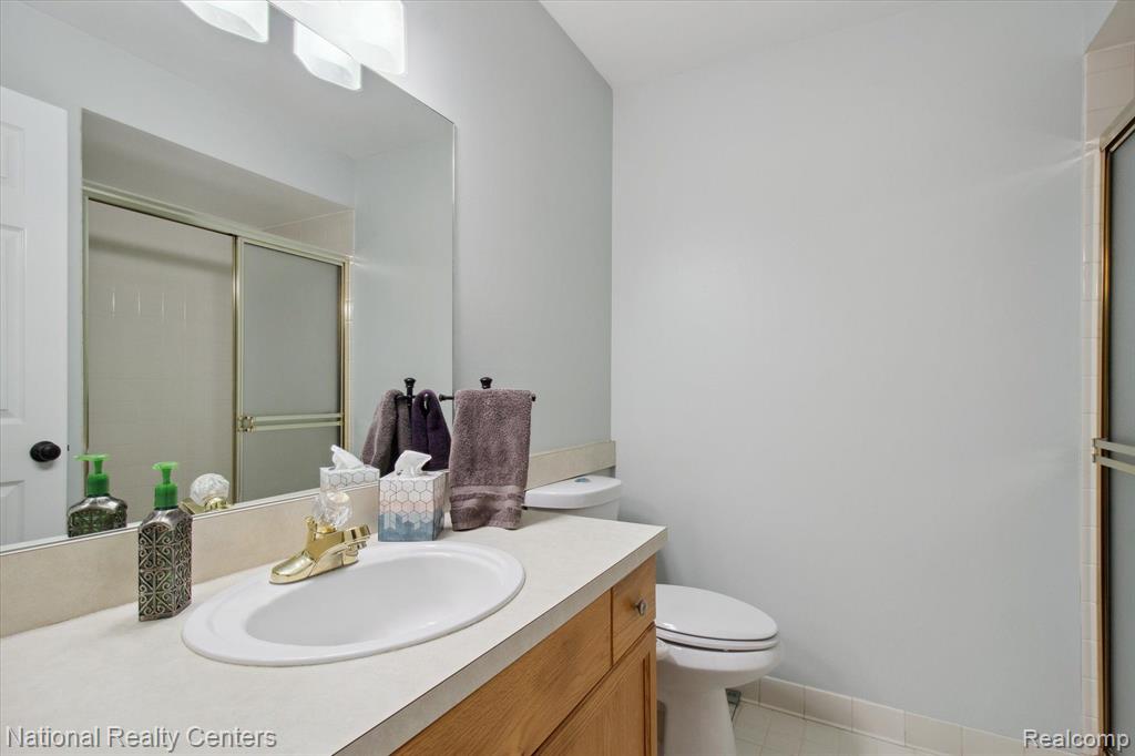 4727 BERKSHIRE Drive, 197, Sterling Heights, MI 48314 — Photo 10