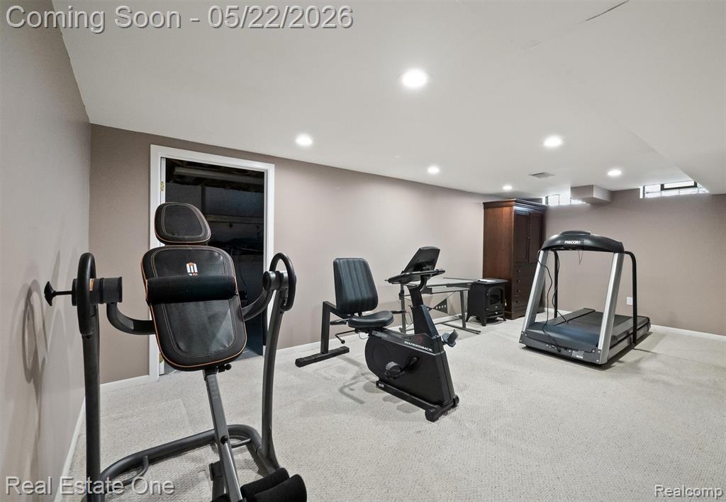 489 Evaline Drive, Troy, MI 48085 — Photo 25