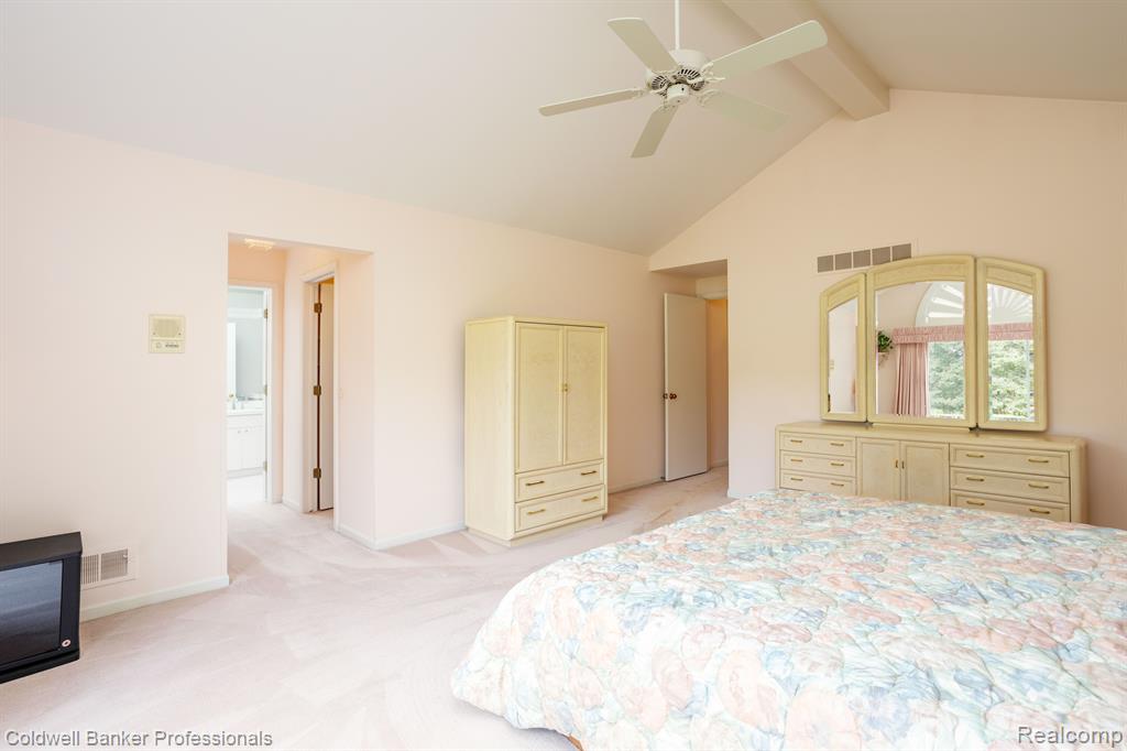 589 CAMBRIDGE Way, 566, Bloomfield Hills, MI 48304 — Photo 24