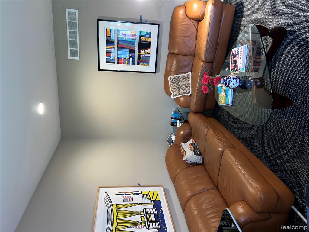 6426 Country Shire Lane, West Bloomfield, MI 48323 — Photo 9