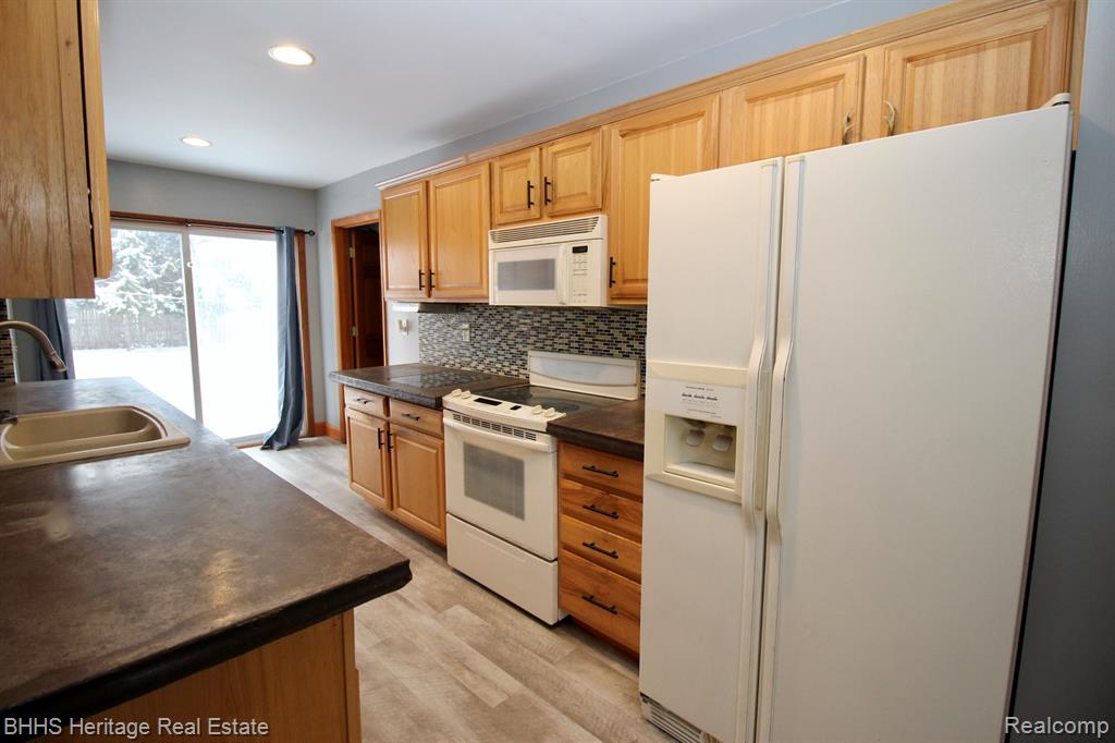 301 N Fitch Street, Durand, MI 48429 — Photo 7