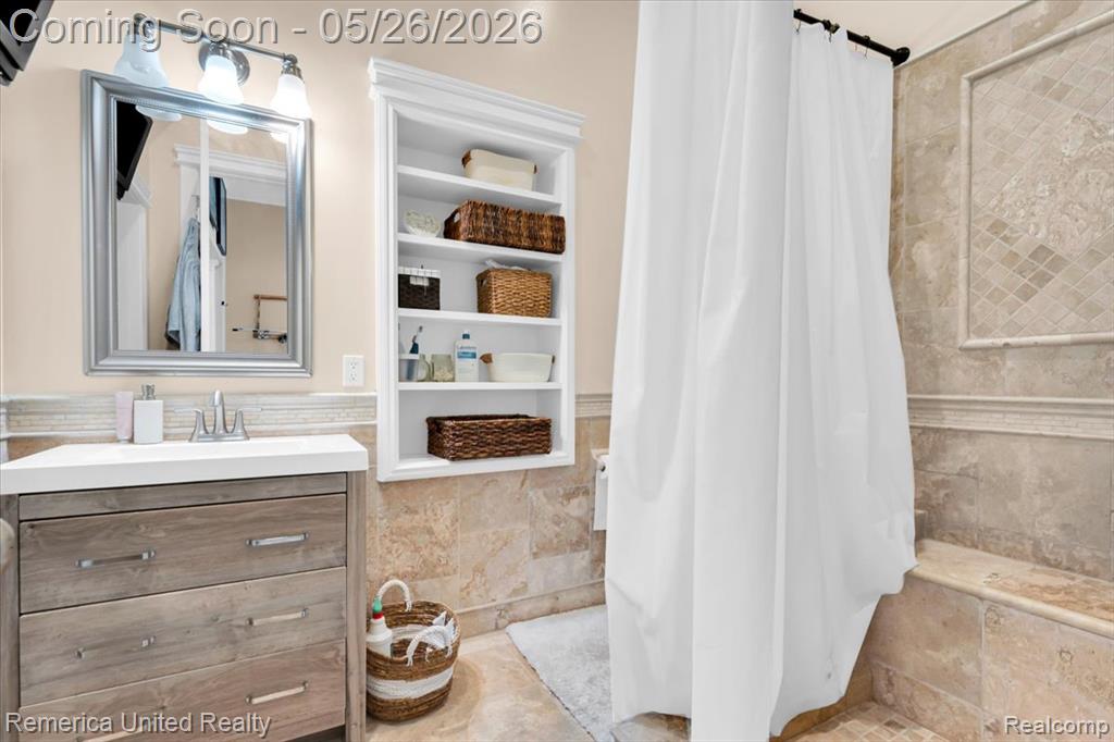 9422 Deer Creek Court, Brighton, MI 48114 — Photo 33