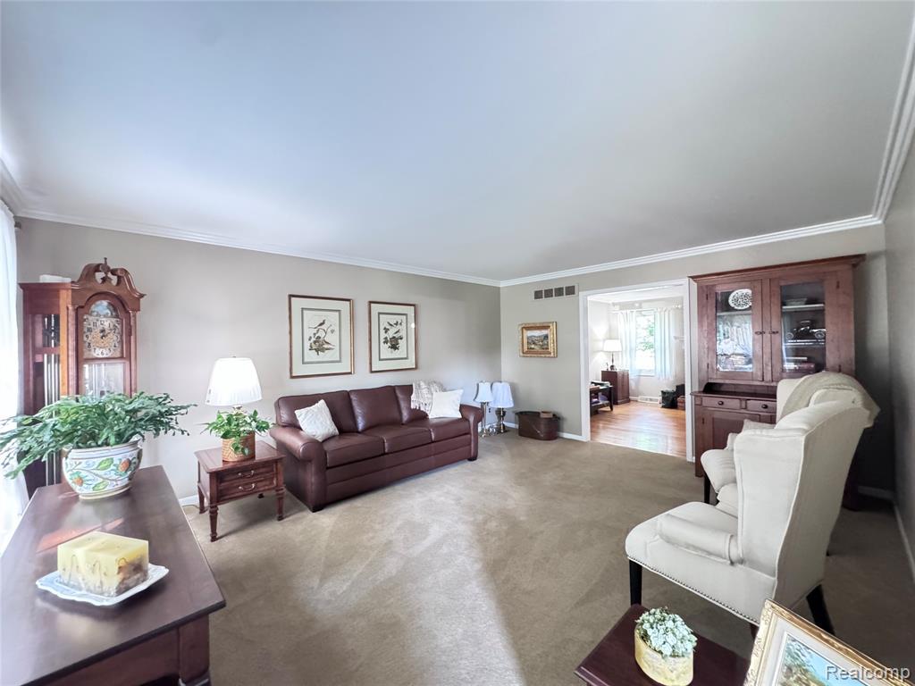 42098 Banbury Road, Northville, MI — Photo 13