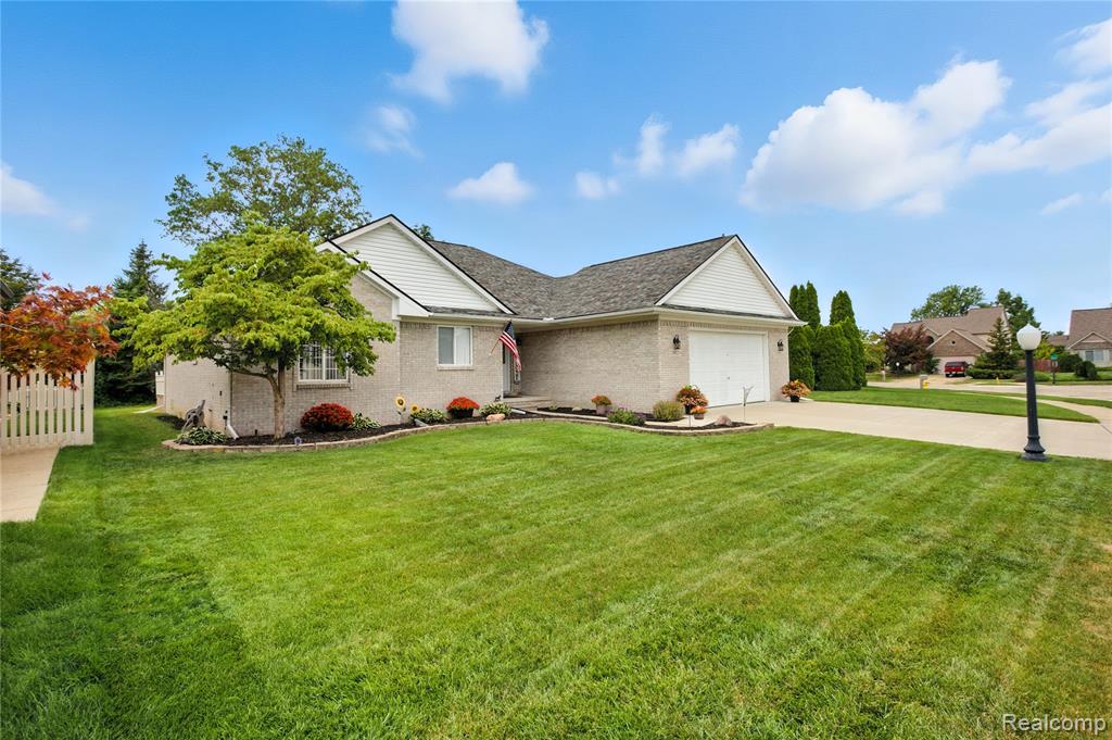28922 Sugar Island Court, Gibraltar, MI — Photo 23
