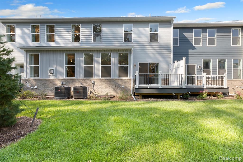 9840 Firwood, Plymouth, MI 48170 — Photo 34