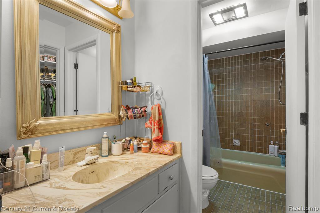 18 Blair Lane, Unit 26, Dearborn, MI 48120 — Photo 16