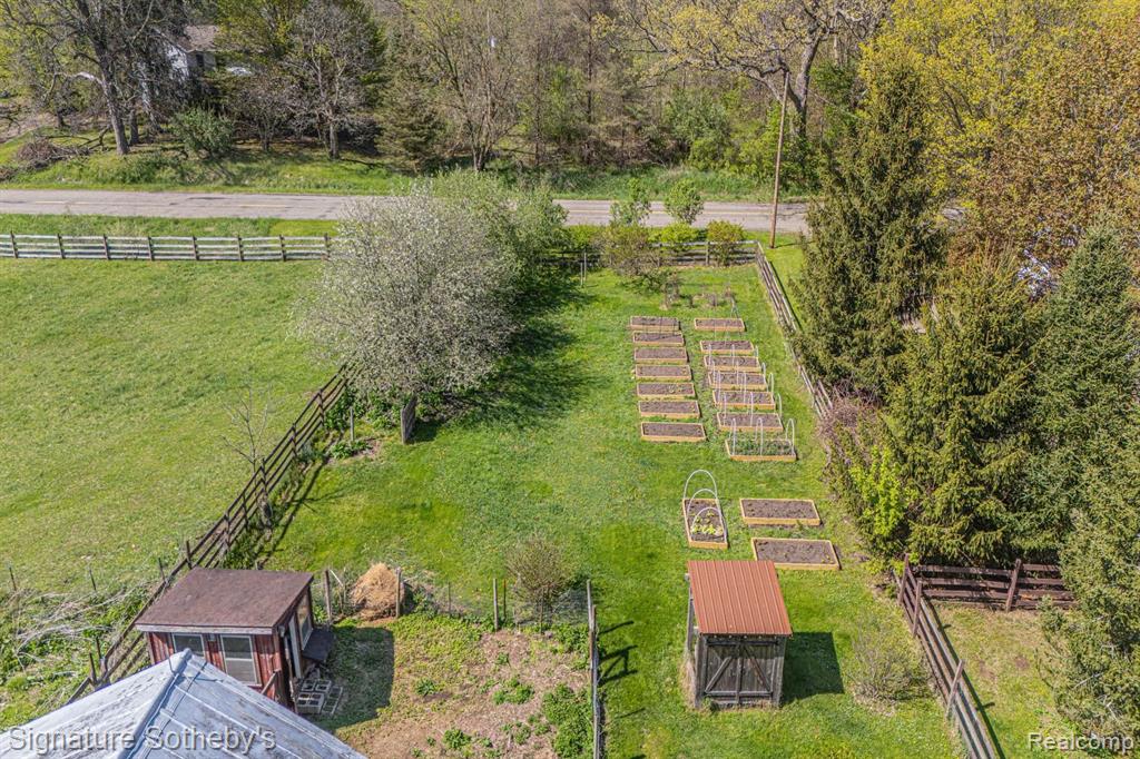 9827 KENNEDY Road, Munith, MI 49259 — Photo 5