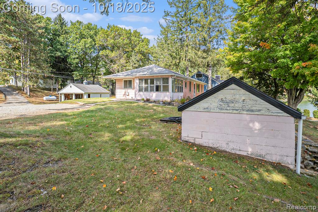 15303 Longfellow Drive, Byron, MI 48418 — Photo 23