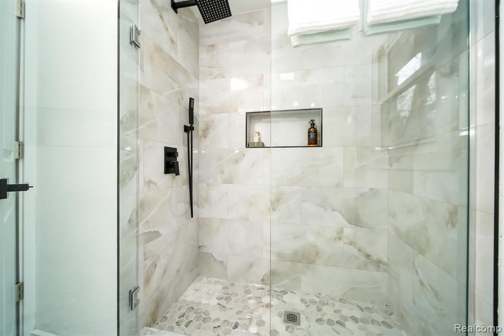 4156 McCandlish Road, Grand Blanc, MI 48439 — Photo 56