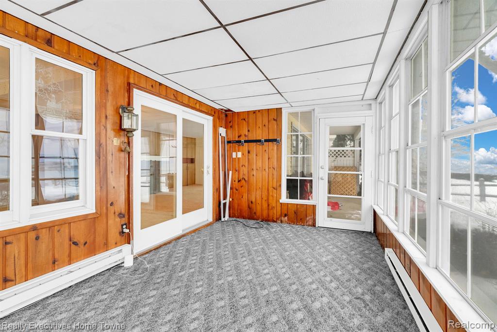 5430 Lakeshore Road, Fort Gratiot, MI 48059 — Photo 24