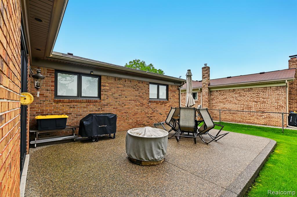 47296 SANBORN Drive, Macomb, MI 48044 — Photo 28