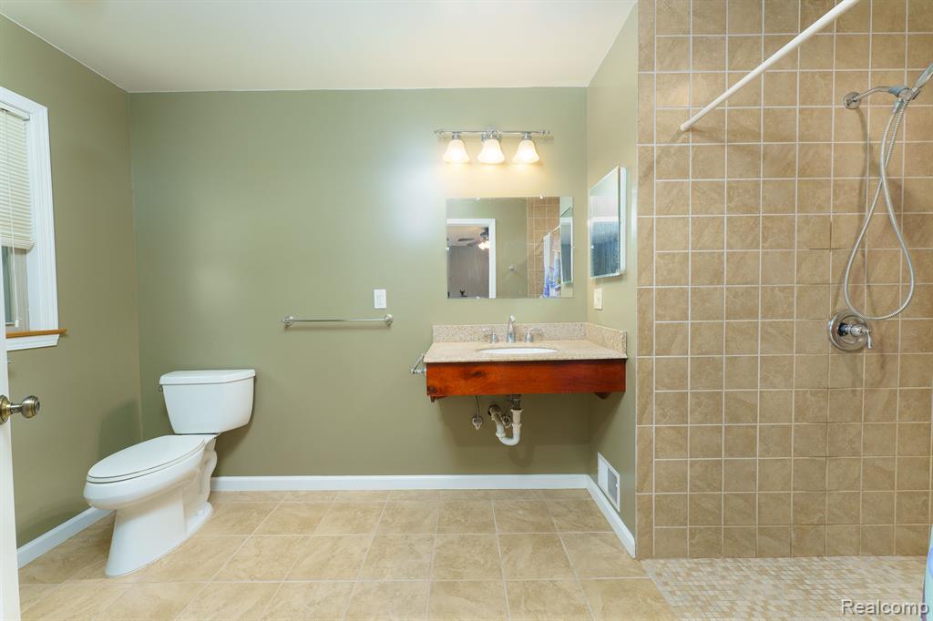 189 FRANKLIN Street, Webberville, MI 48892 — Photo 14