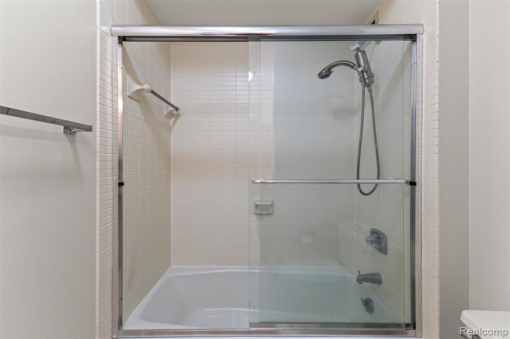 5000 Town Center, 1503, Southfield, MI 48075 — Photo 31