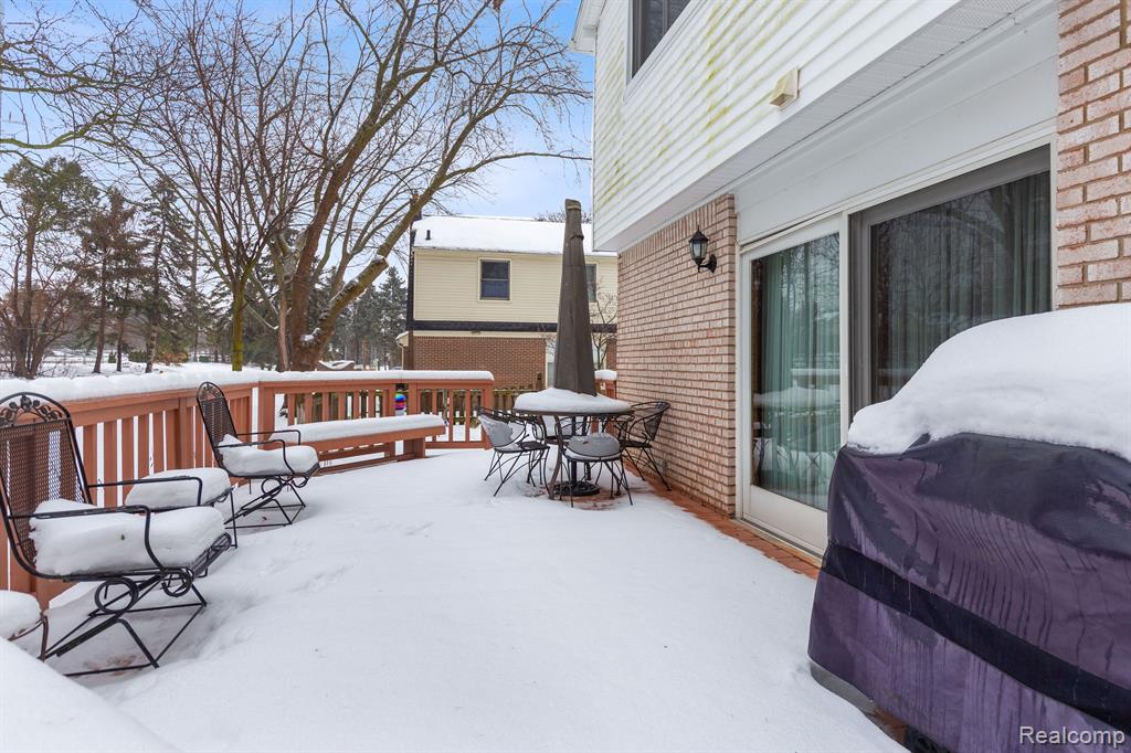 42126 BAINTREE Circle, Northville, MI 48168 — Photo 10