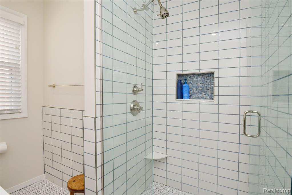 4121 S FULTON Place, Royal Oak, MI 48073 — Photo 17