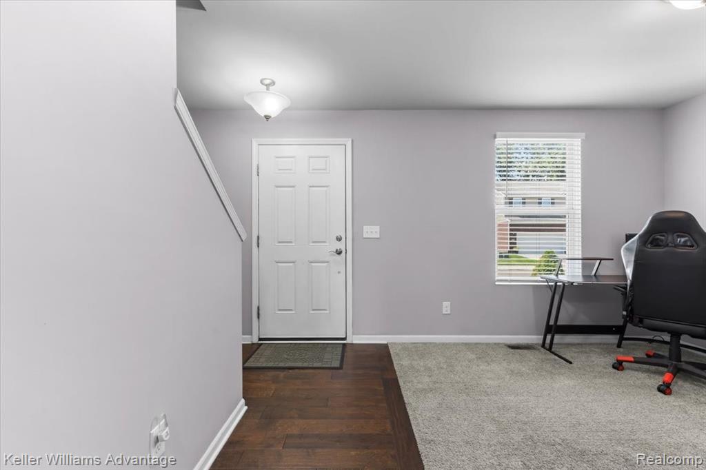 8228 Quincy Drive, Westland, MI — Photo 6