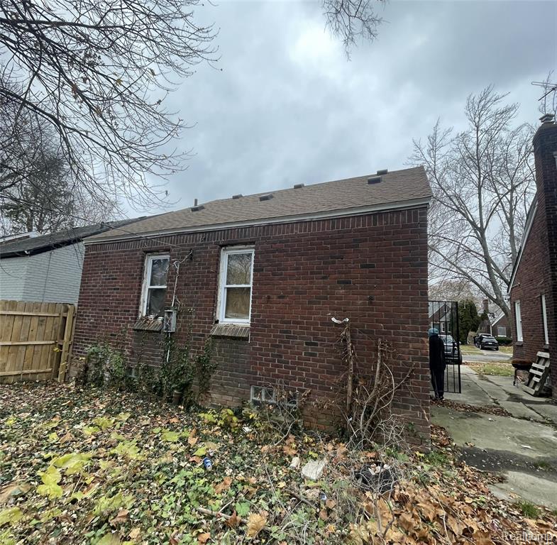 10830 McKinney Street, Detroit, MI 48224 — Photo 2