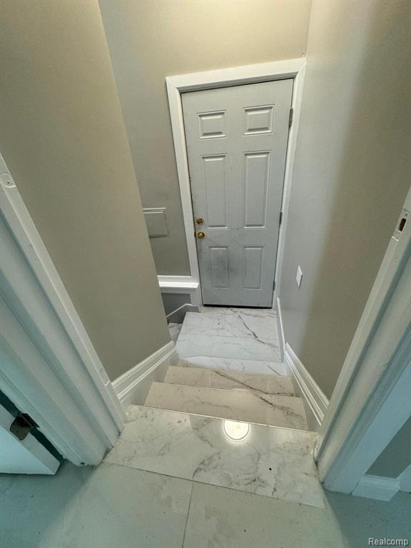 7129 Berwyn Street, Dearborn Heights, MI 48127 — Photo 20
