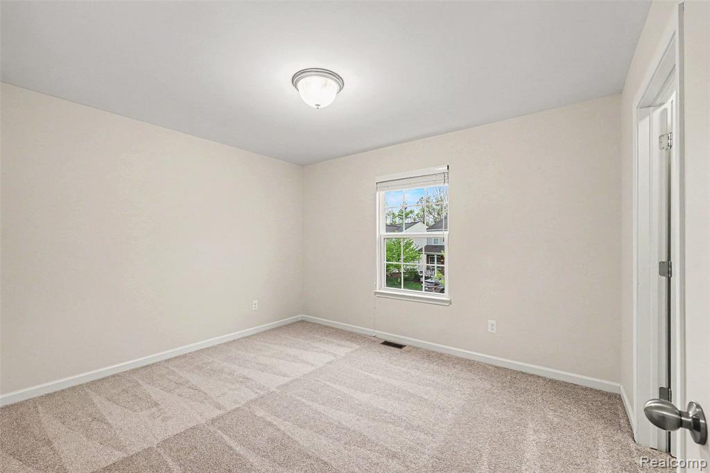 59684 Twin Pines Drive, New Hudson, MI 48165 — Photo 24