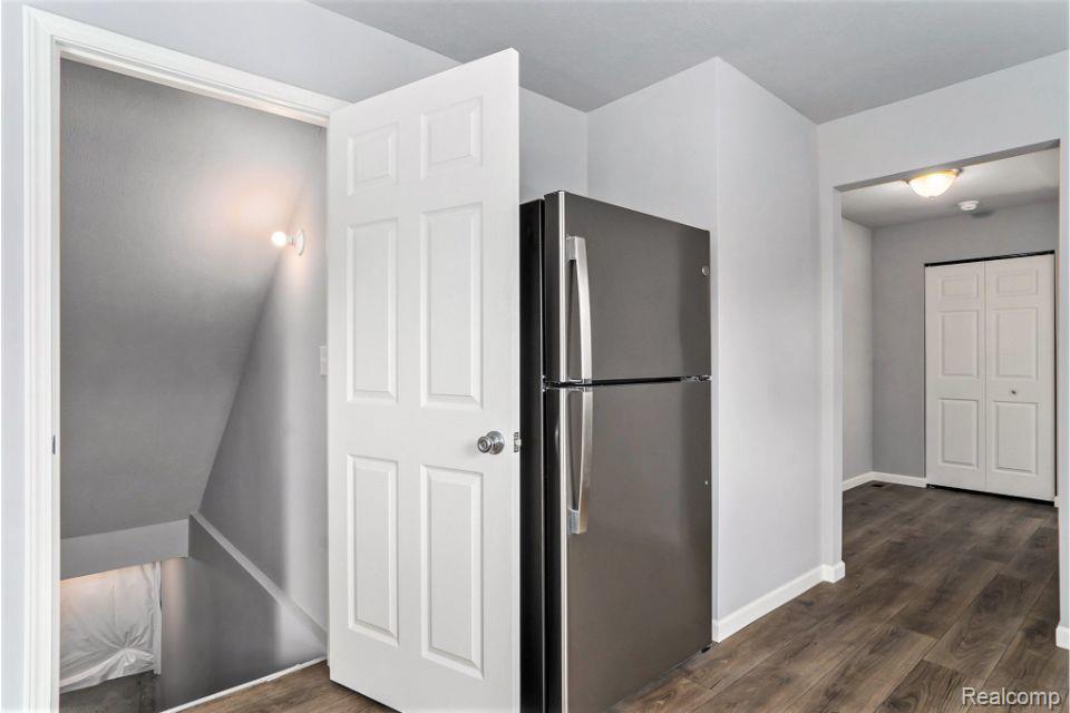 4421 Springmeadow Court, Burton, MI 48519 — Photo 10