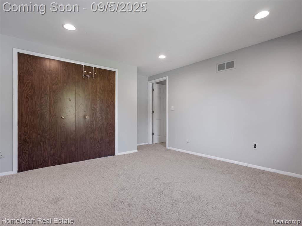 44661 JEFFREY Circle, Canton, MI 48187 — Photo 37