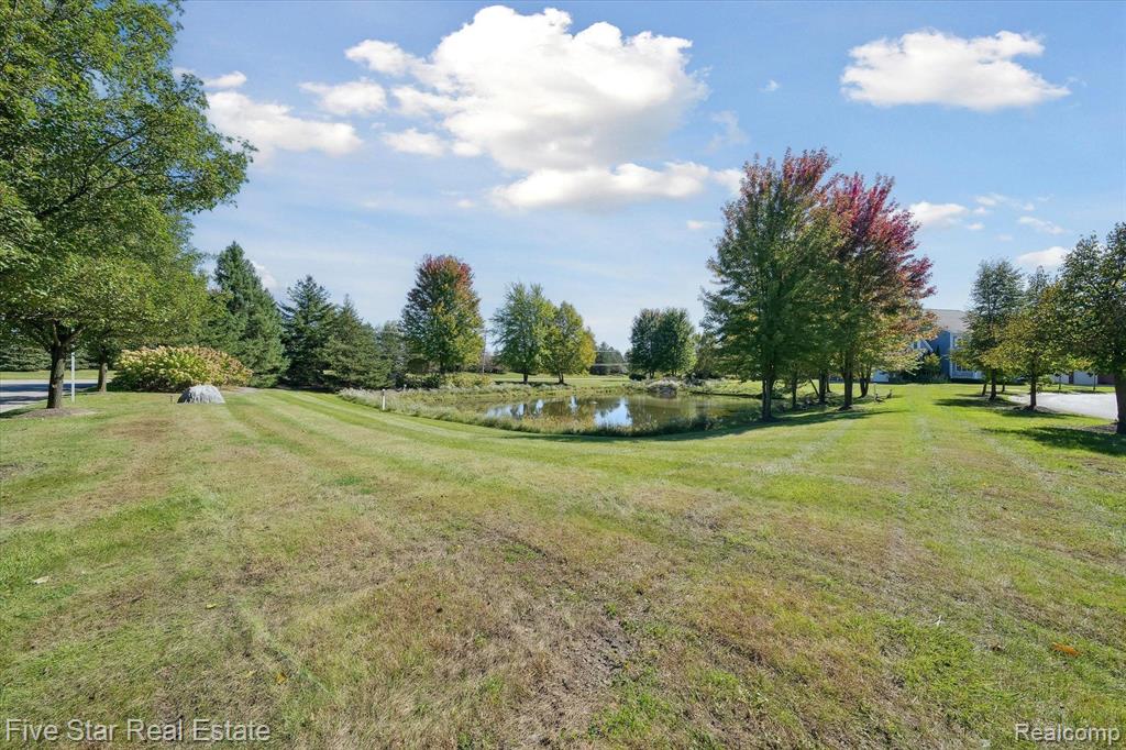 49529 TAFT Lane, Canton, MI 48188 — Photo 57