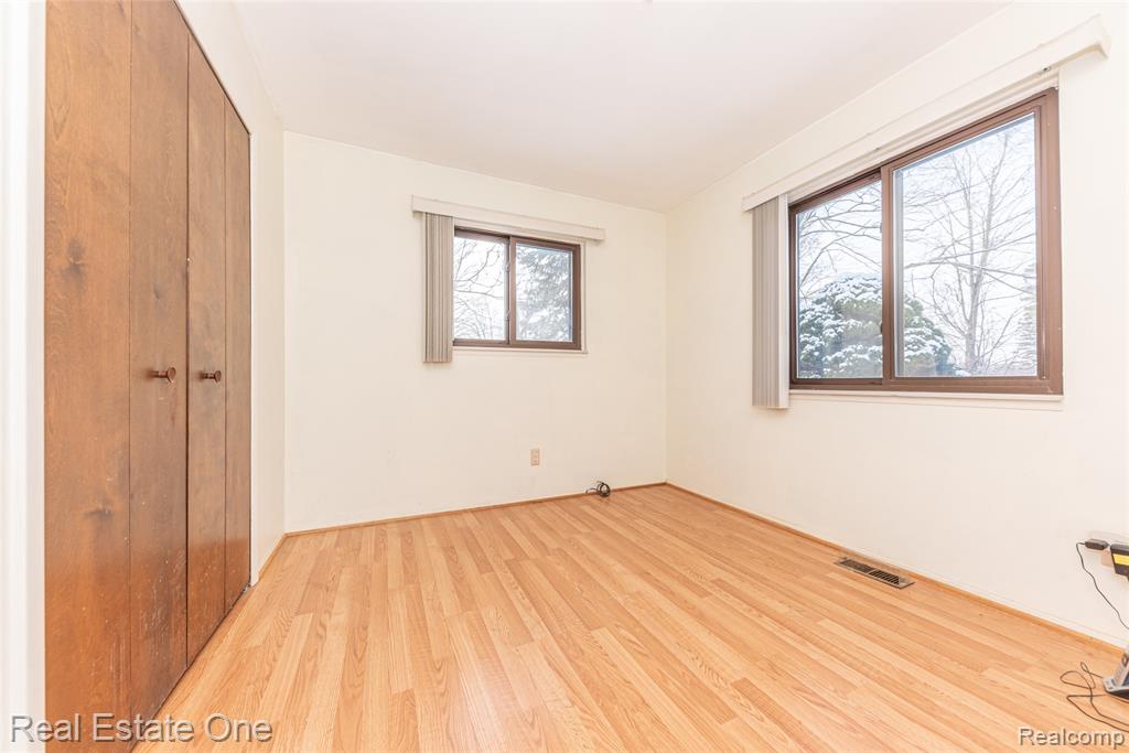22700 Griswold Road, South Lyon, MI 48178 — Photo 38