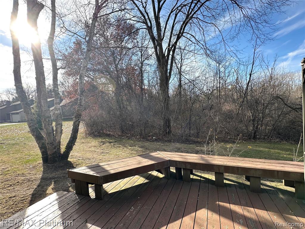 470 Woodstone Road, 33, Waterford, MI 48327 — Photo 23