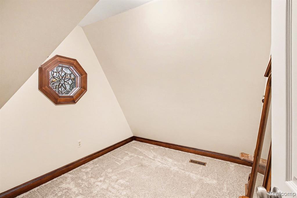 9955 Wiggins Road, Howell, MI 48855 — Photo 37