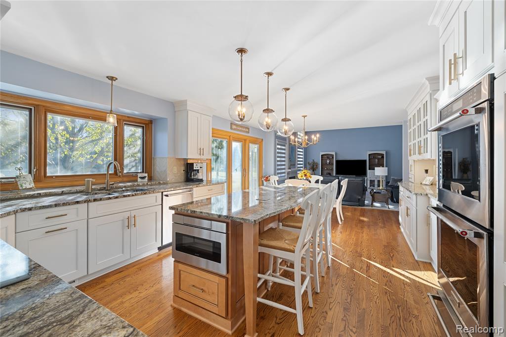 6894 Kings Mill Drive, Canton, MI 48187 — Photo 11