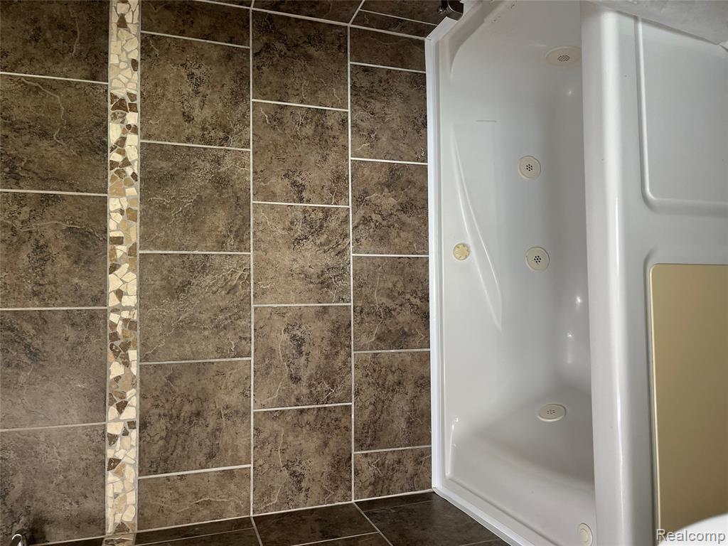 9001 Riverdale, Redford, MI 48239 — Photo 46