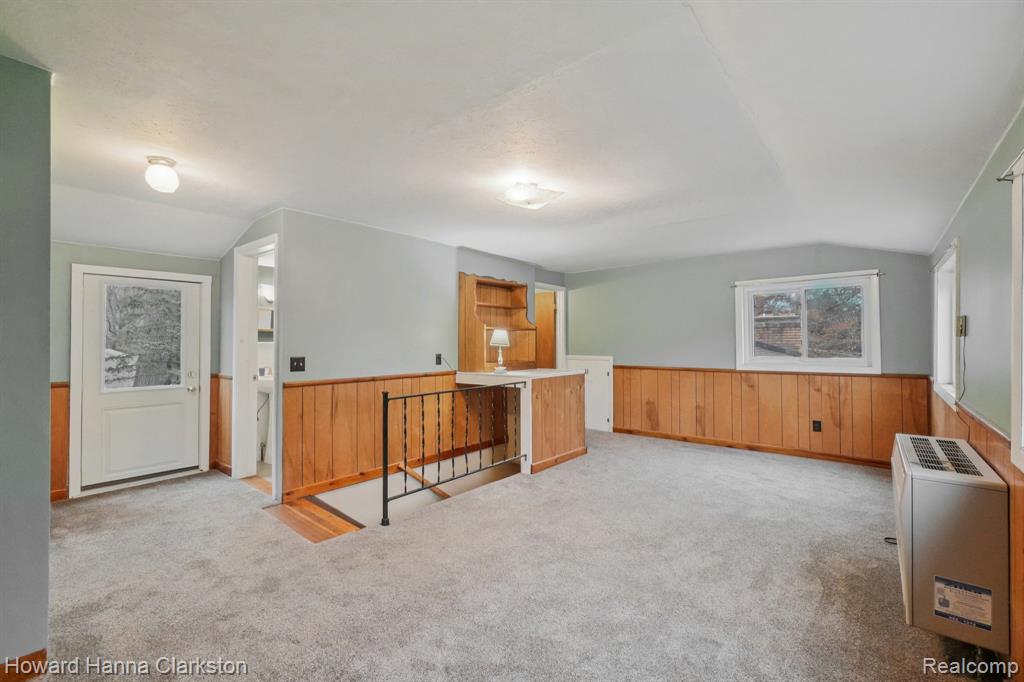 5506 Cruse Avenue, Waterford, MI 48327 — Photo 32