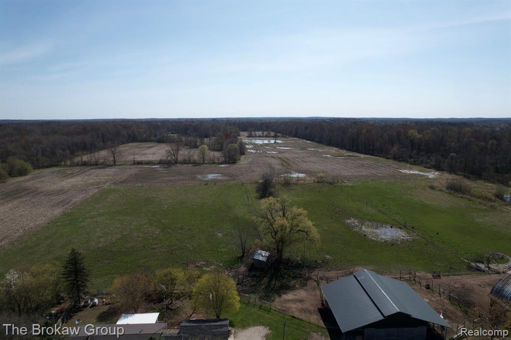 9448 WASHBURN Road, Columbiaville, MI 48421 — Photo 43