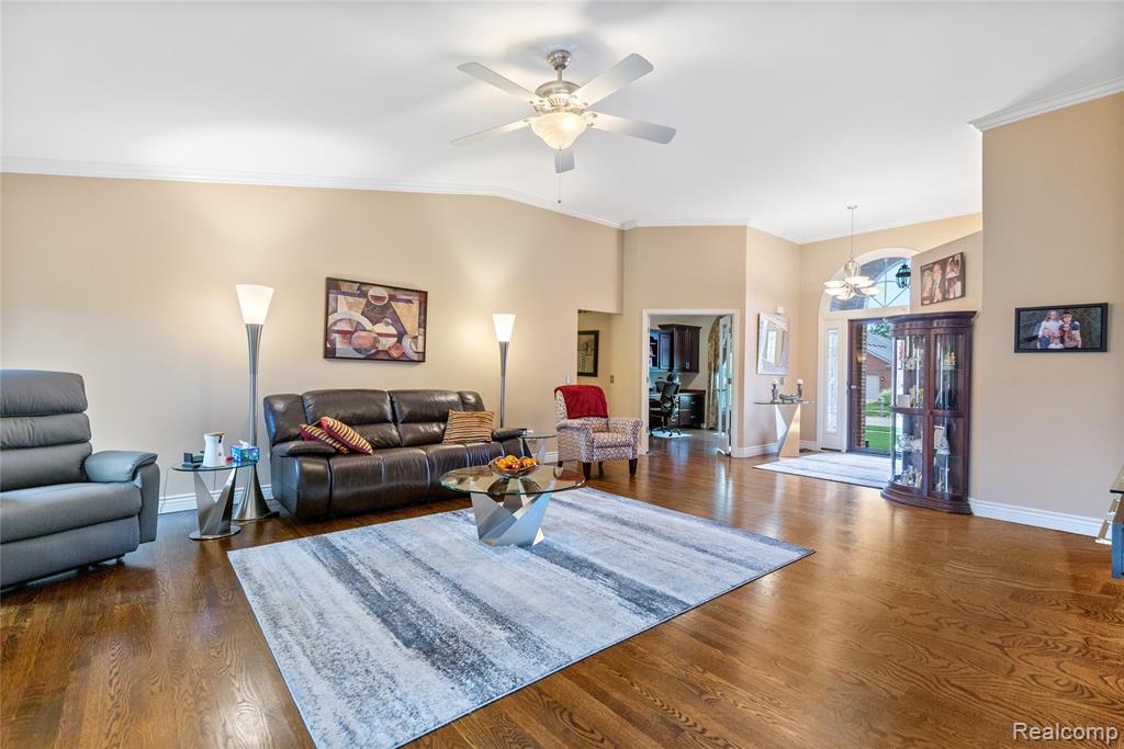49279 Dunhill Drive, Macomb, MI 48044 — Photo 6