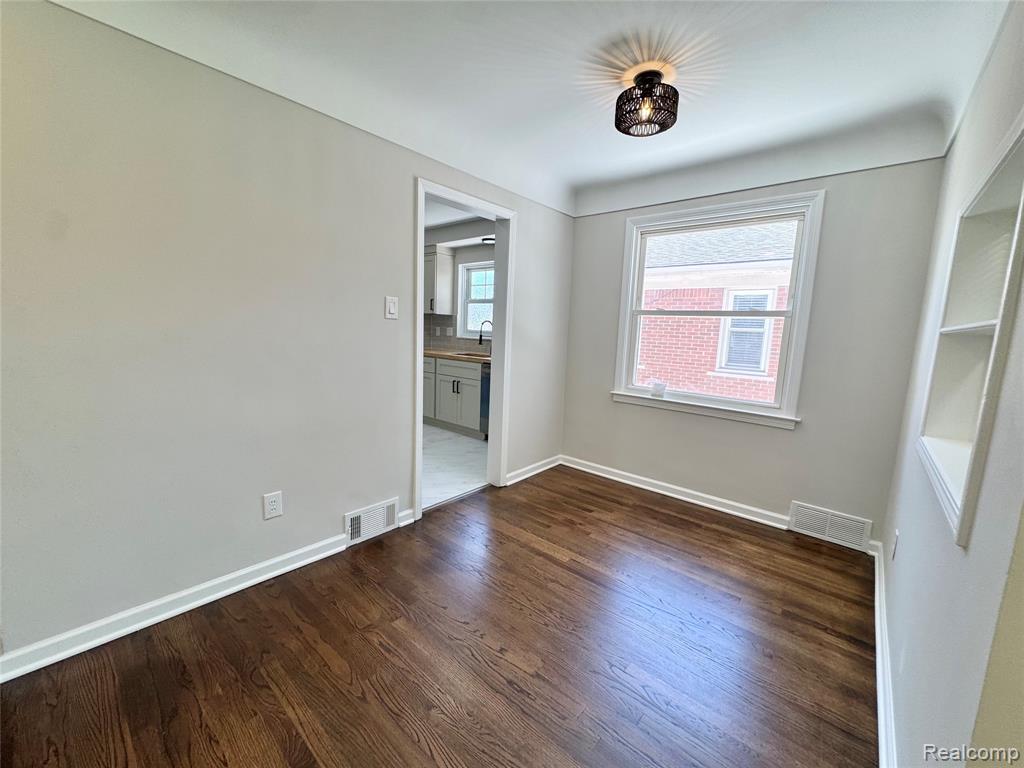 7751 Cortland Avenue, Allen Park, MI 48101 — Photo 9
