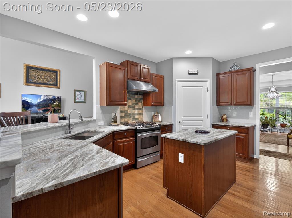 50182 Black Horse Lane, Canton, MI 48188 — Photo 22