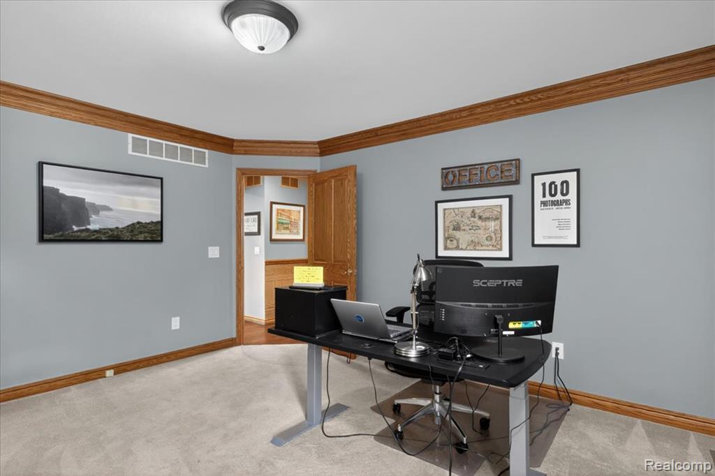 18974 Riverway Court, Clinton Twp, MI 48038 — Photo 12