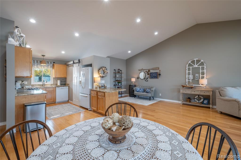 443 E Shore Drive, Whitmore Lake, MI 48189 — Photo 6