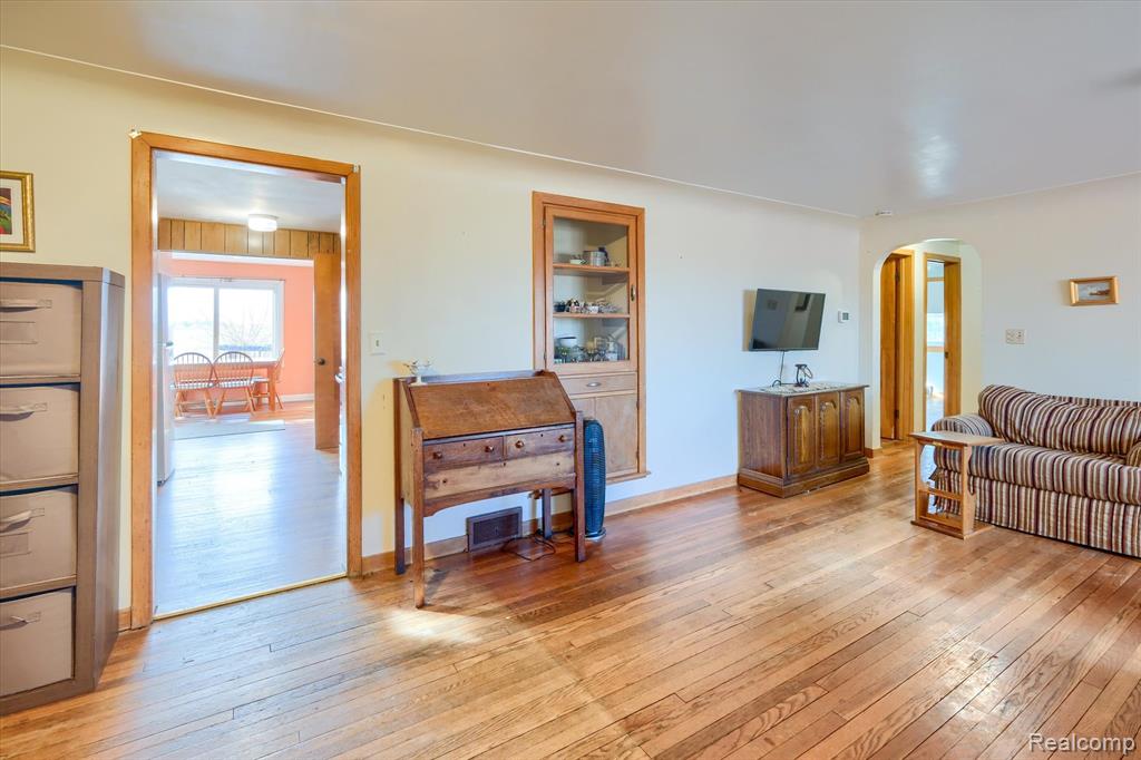 5946 Hart Road, Vassar, MI 48768 — Photo 9