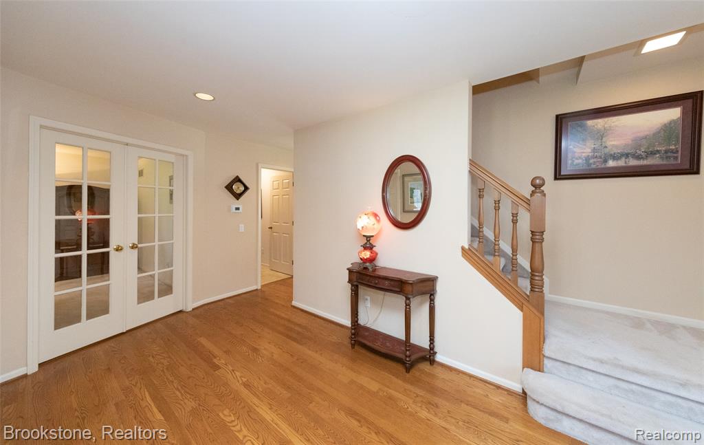 6871 Berry Pointe Drive, Clarkston, MI 48348 — Photo 15