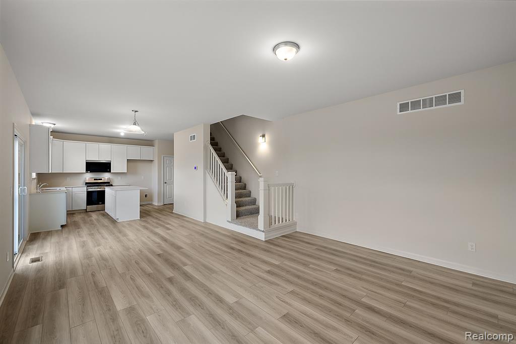 51794 Maple Leaf Drive, Macomb, MI 48042 — Photo 30