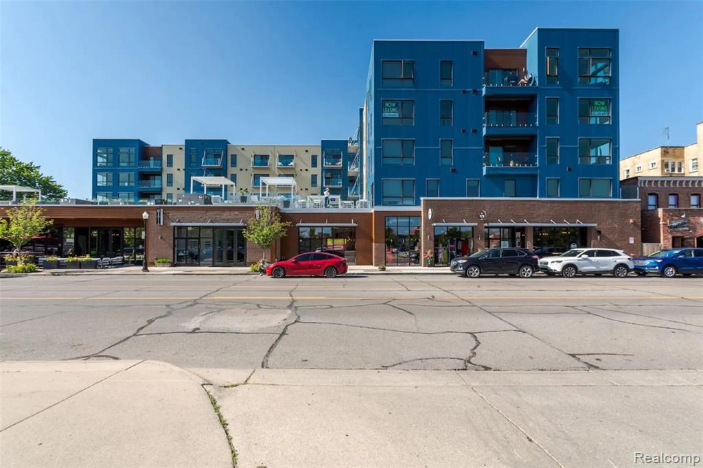166 Oak Street, 401, Wyandotte, MI 48192