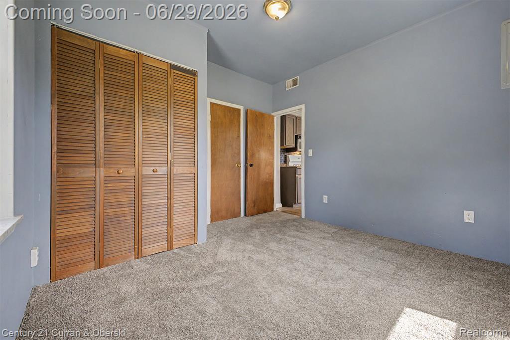 24915 Saint Paul Boulevard, Harrison Township, MI — Photo 9