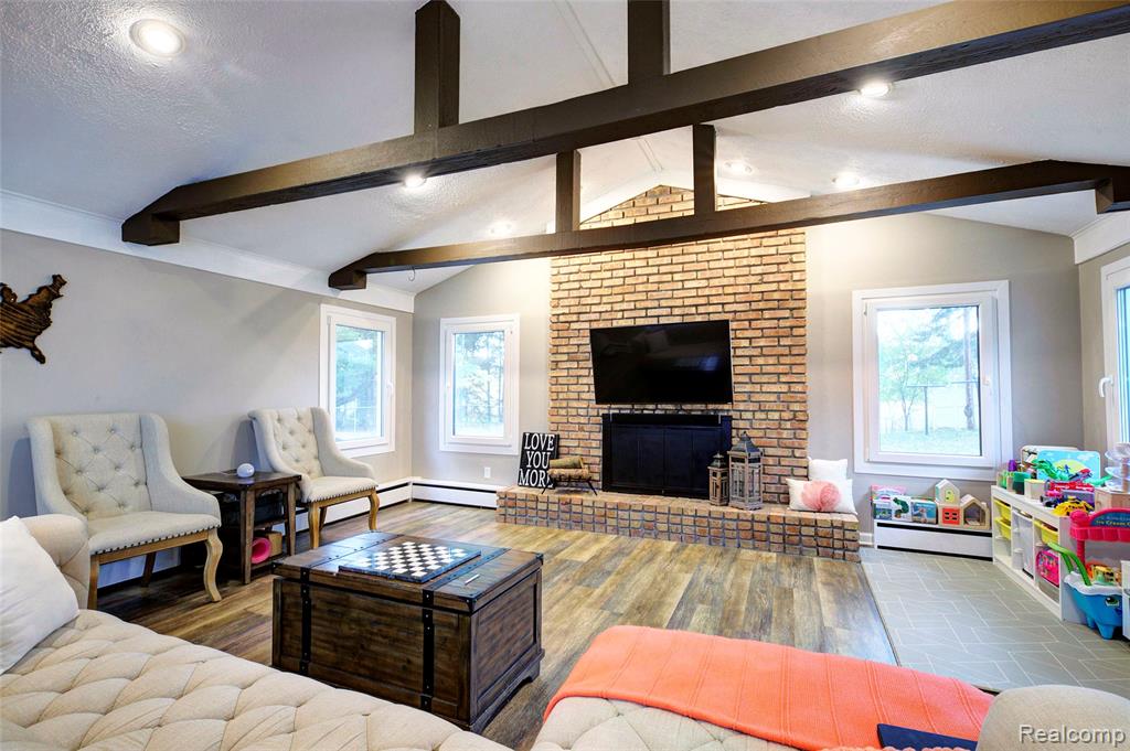 532 John R, Milford, MI 48381 — Photo 12