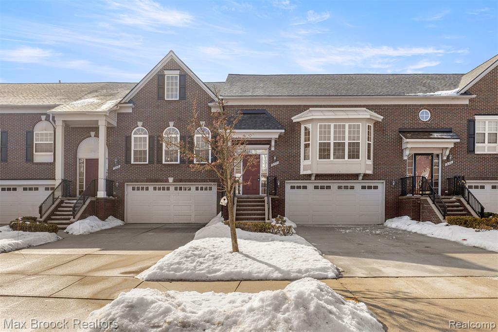 954 Sandalwood Drive, Troy, MI 48085 — front exterior